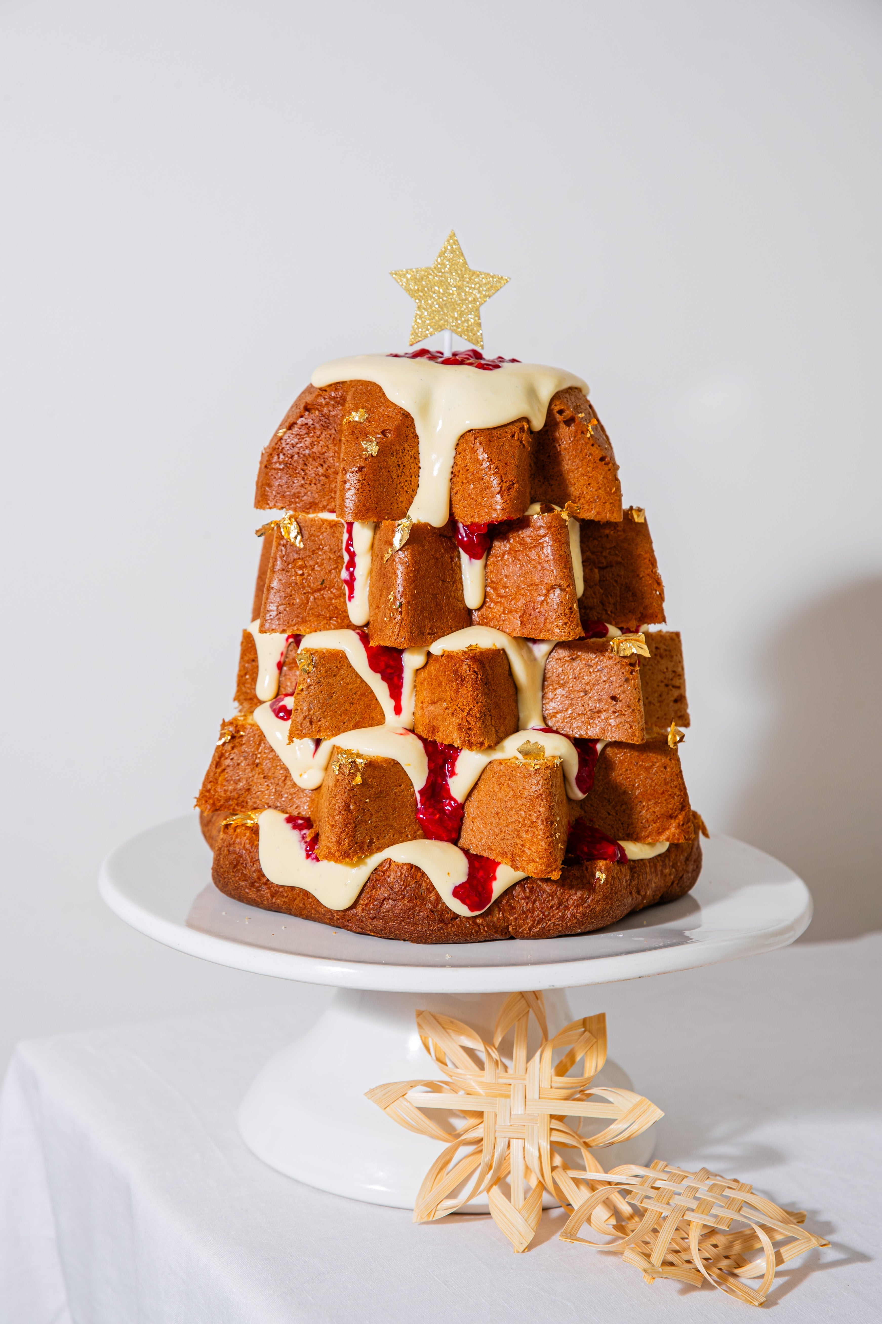 Pandoro Christmas tree cake