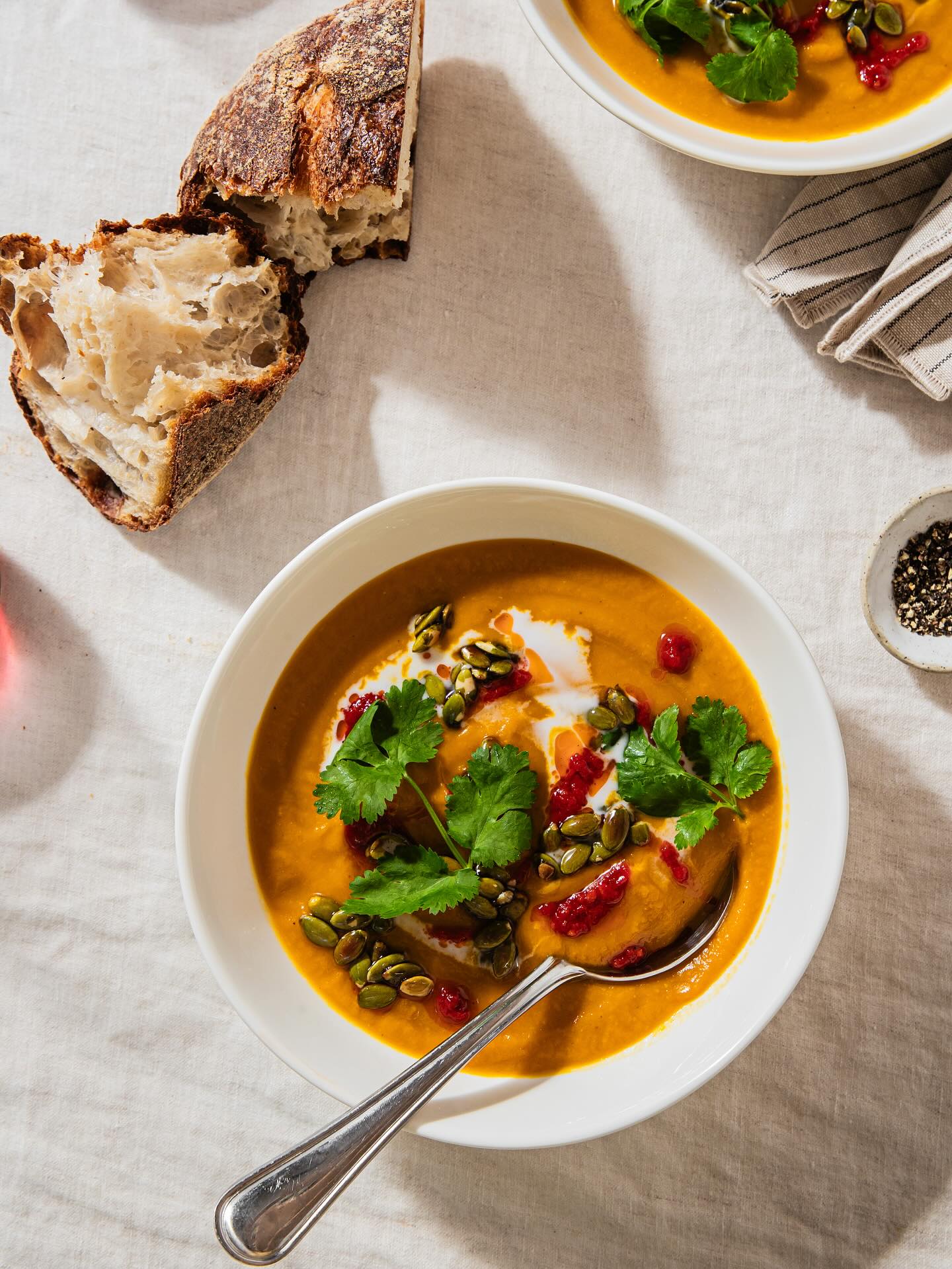 Harissa-spiced pumpkin soup