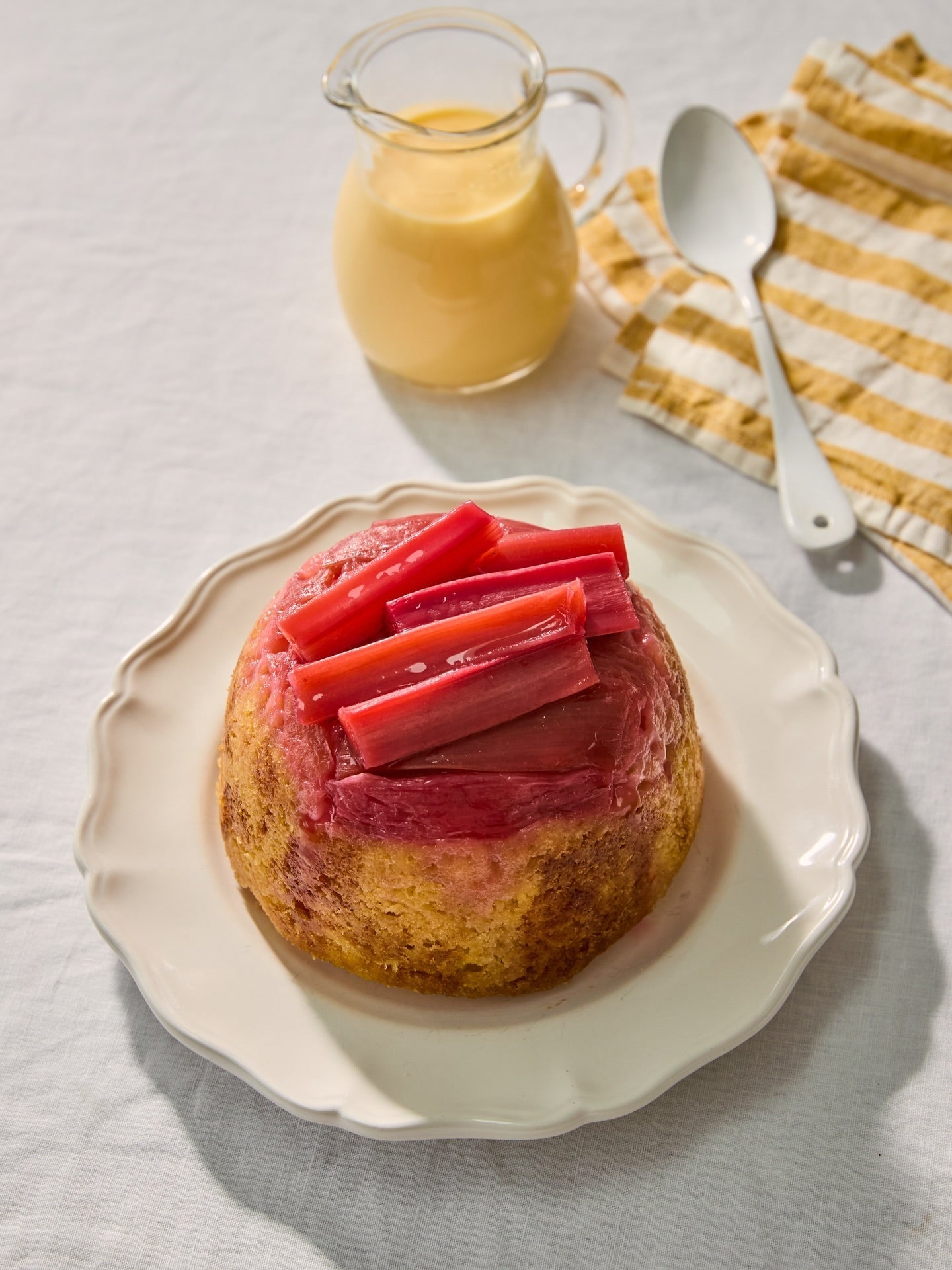 Sponge and rhubarb pudding