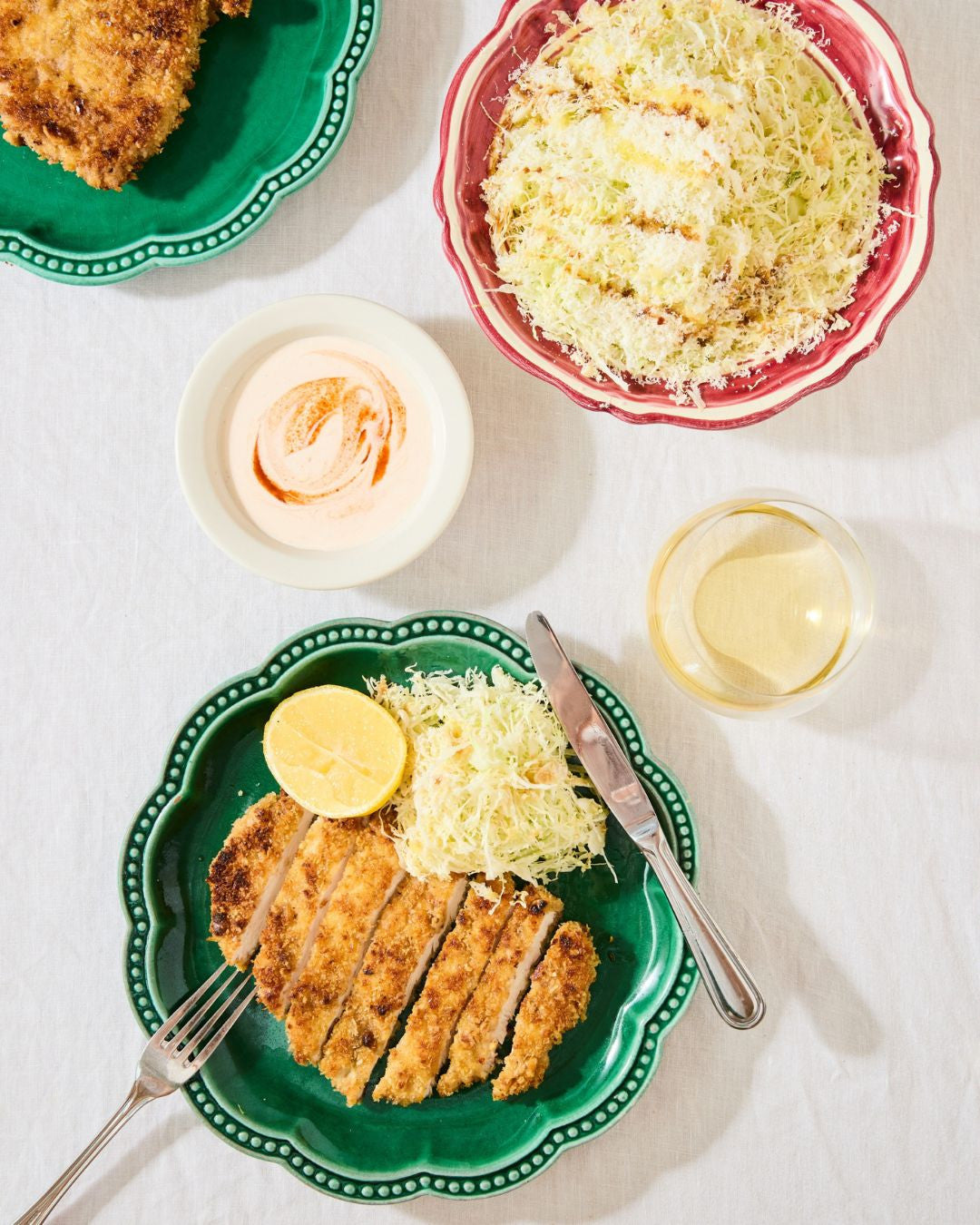 Panko-crumbed chicken and cabbage salad